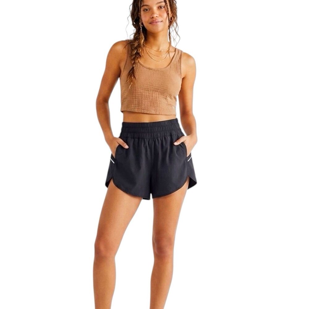 All in Motion Women’s High Rise Shorts Run Pocket Black Activewear Sz Medium